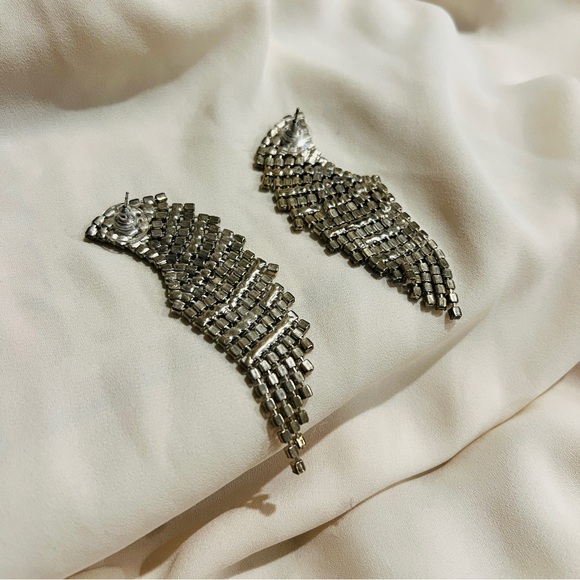Silver rhinestone 💎 winged earrings - Picture 7 of 7